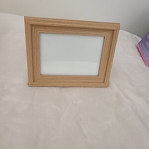 Rectangle Wood picture frame Horizotal & Vertical Or Hanging 9⅜x 7⅜ Inches